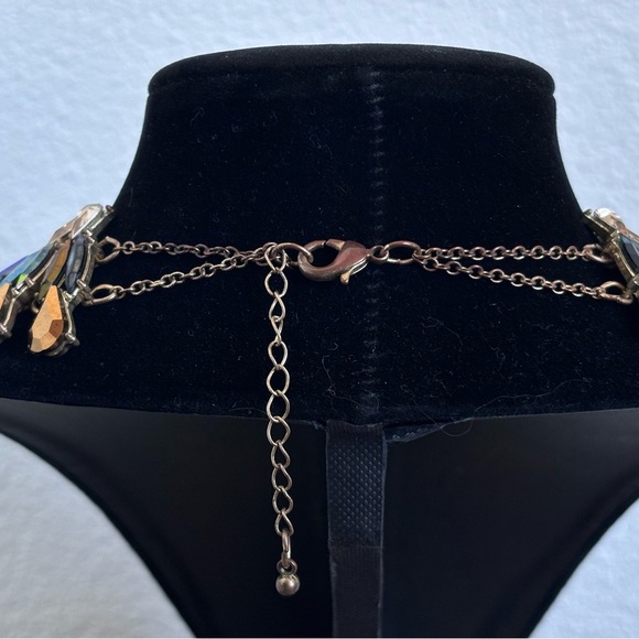 Elegant Multicolor Statement Necklace - Picture 5 of 5